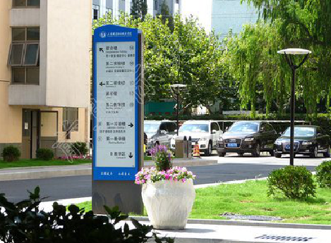 潜江哪些因素影响宣传栏的制作？